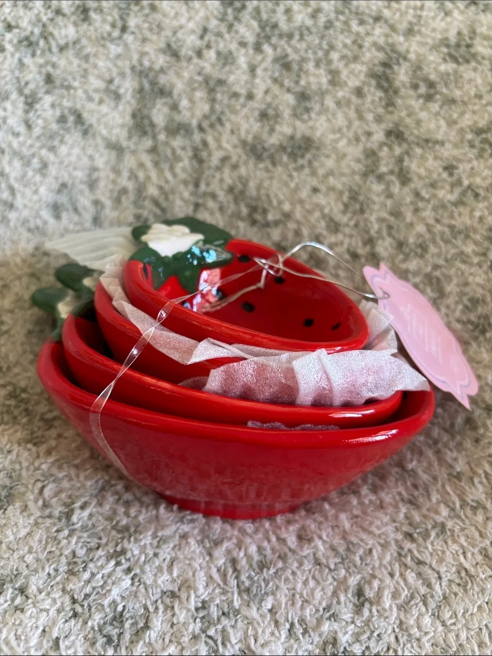 Strawberry Ceramic Measuring Cup Set of 4 Baking NWT 10 Strawberry Street